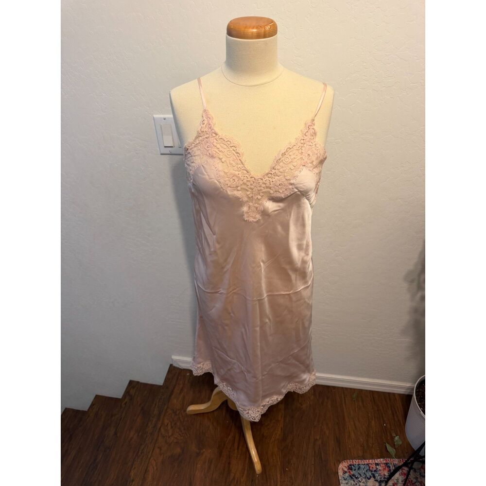 Halogen x Atlantic-Pacific Blush Satin Lace-Trim Nightgown – Size M